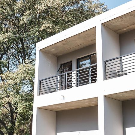 The Wild Peach - Menlyn Hotel Pretoria Exterior photo